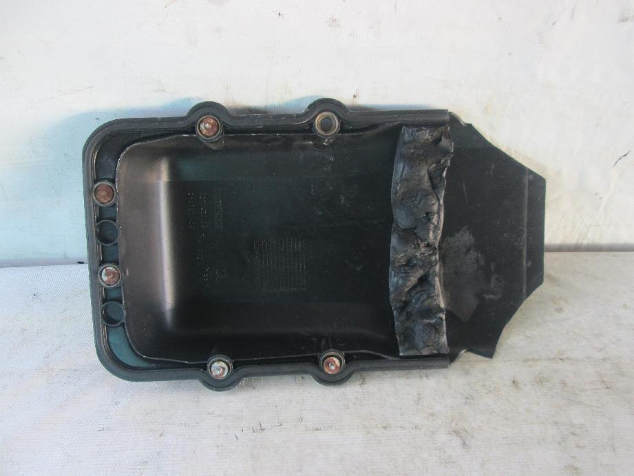 крышка корпуса электрических контактов б/у - 1